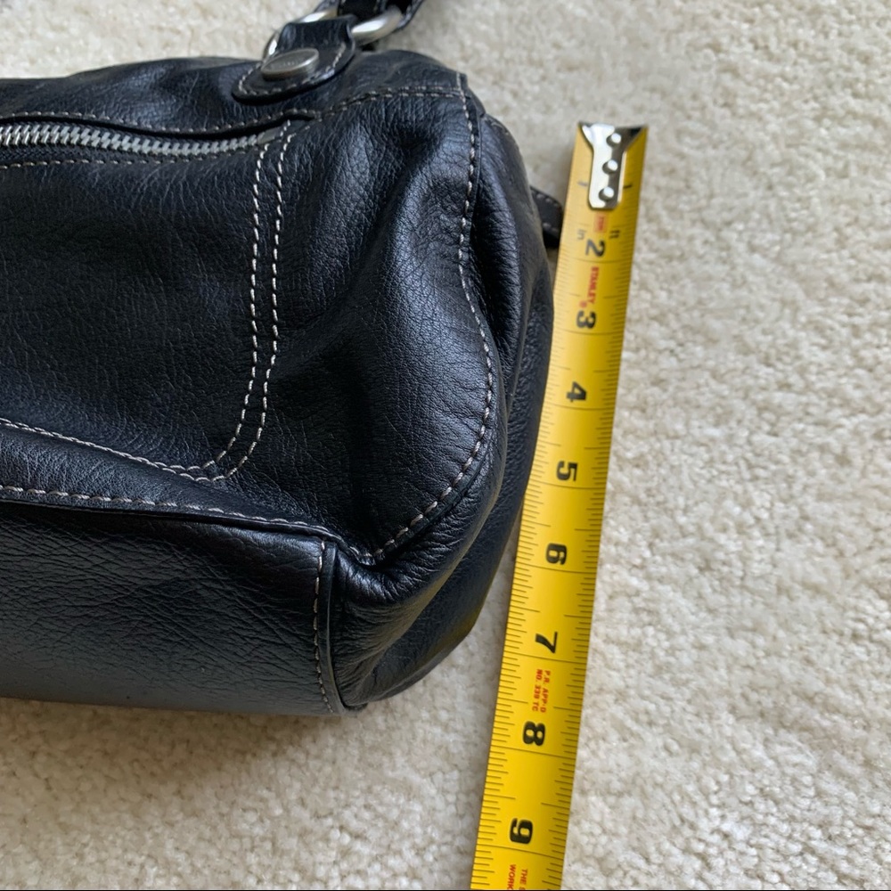 Fossil Black Leather Shoulder Purse with magnets - Picture 11 of 13